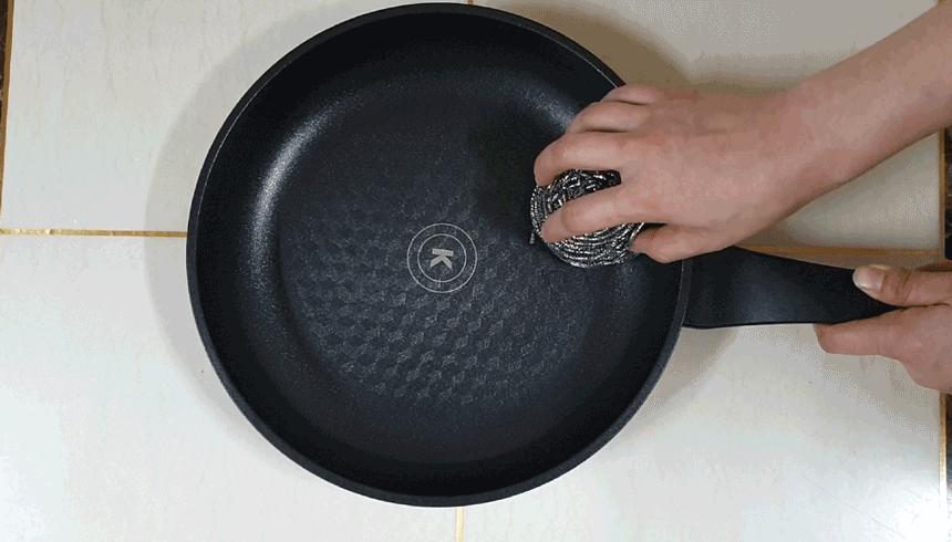 KOMAN] Black Win - Nonstick Titanium Coated Frying Pan - 26 cm